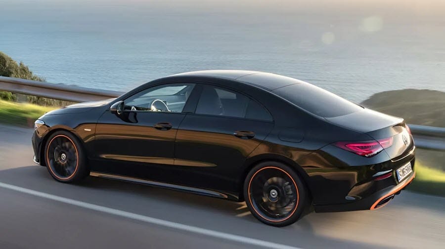 مواصفات مرسيدس CLA 180 واسعارها في المانيا 4 أداء مرسيدس CLA 180 على الطريق