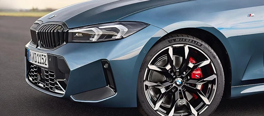 مواصفات مرسيدس بي ام دبليو 320i
